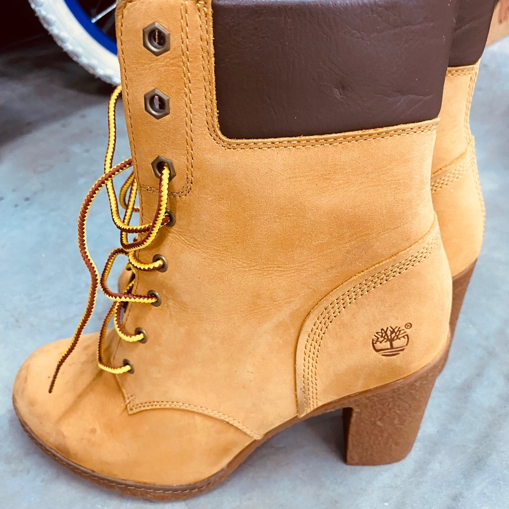 Timberland Women’s 6 inch wheat boots